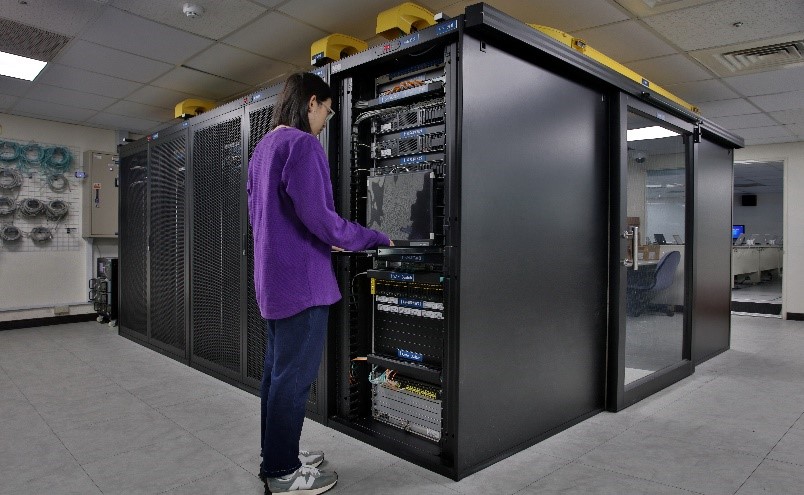 Internet Data Center Training Lab