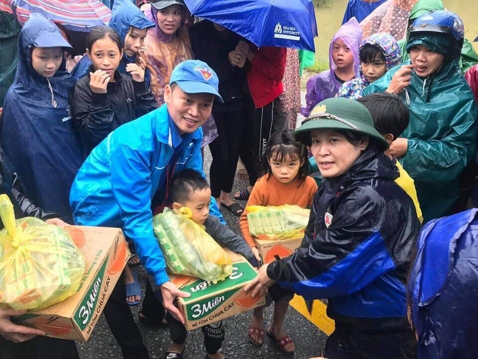 Donation of wind disaster supplies from Vietnam