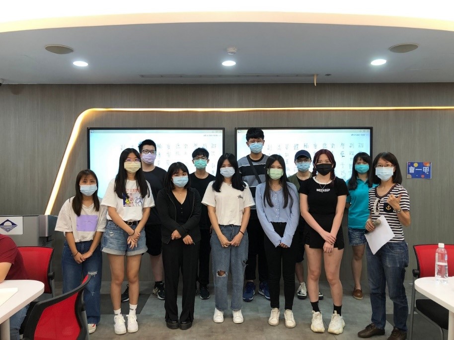 Định hướng cho sinh vi&ecirc;n kế to&aacute;n năm nhất 1