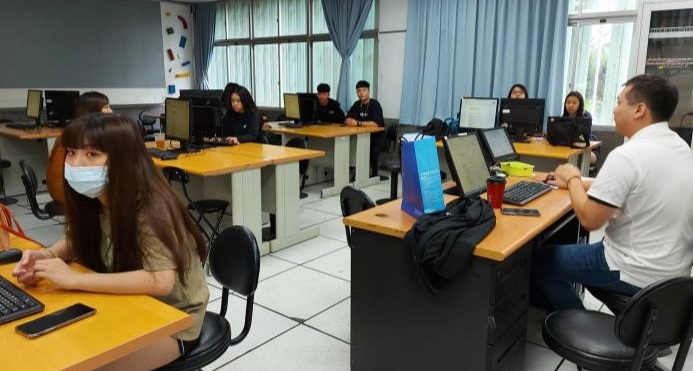 Lớp Phụ Đạo Chứng Chỉ Google Analytics