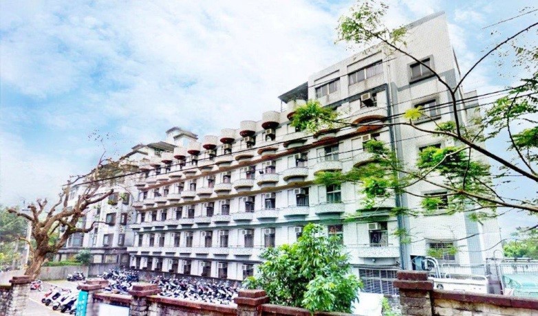 Ngoại quan k&yacute; t&uacute;c x&aacute;